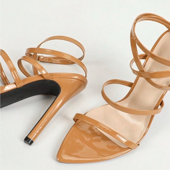 Women's New Floral Criss-Cross Strap Pointed Toe High Heel Sandals - Picture 4 of 6